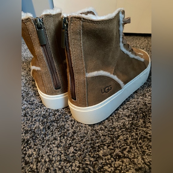 UGG Womens Nuray Sneaker in brown size 9.5 excellent condition - Picture 4 of 6